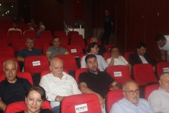 Belediye kredi kartından  caydı. Zammı eylüle erteledi
