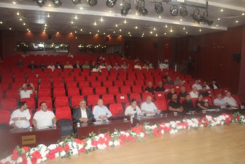 Belediye kredi kartından  caydı. Zammı eylüle erteledi