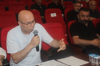 Belediye kredi kartından  caydı. Zammı eylüle erteledi