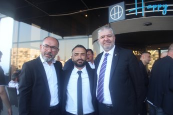 Nail abisi yoktu ama ablaları geldi