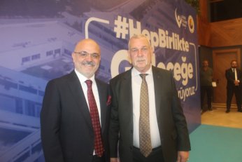 Nail abisi yoktu ama ablaları geldi