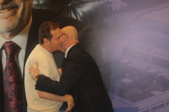 Nail abisi yoktu ama ablaları geldi