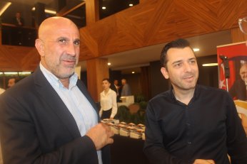 Nail abisi yoktu ama ablaları geldi