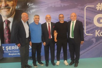 Nail abisi yoktu ama ablaları geldi