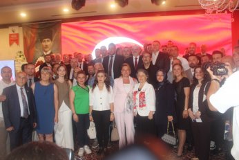 Nail abisi yoktu ama ablaları geldi