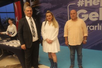 Nail abisi yoktu ama ablaları geldi