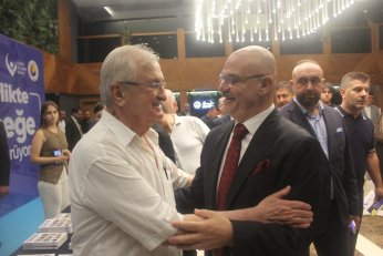 Nail abisi yoktu ama ablaları geldi