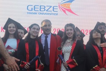 GTÜ’de her yer tören alanı