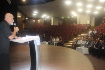 Deprem enkazını kaldırdı. Beynindeki enkazı kaldıramadı