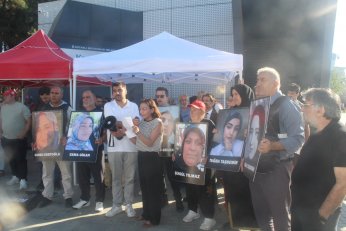 Ya ne utanmaz, ne  haysiyetsiz adamsın sen