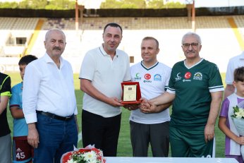 Bağımsız nesiller için sahaya indiler