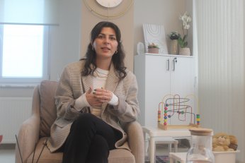 Kabahat su tabancasında  değil: Bırakın, çiçek sulasın