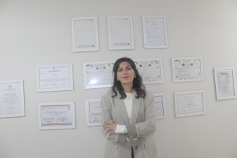 Kabahat su tabancasında  değil: Bırakın, çiçek sulasın