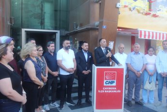 Rozetimi bir gün dönmek ümidiyle çıkartıyorum 