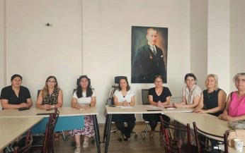 Siyasi kubbede hoş bir seda ile görevden istifa