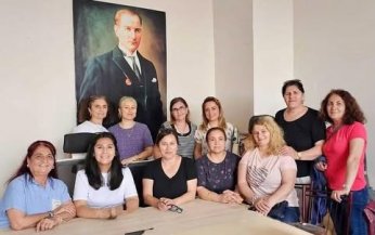 Siyasi kubbede hoş bir seda ile görevden istifa