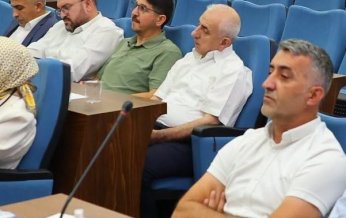MHP’li Yeniay, “Darıca’da  spor tesisleri yetersiz” şeklinde konuştu