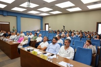 MHP’li Yeniay, “Darıca’da  spor tesisleri yetersiz” şeklinde konuştu
