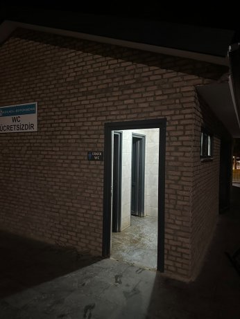 Millet Bahçesinde tuvalet mikrop saçıyor