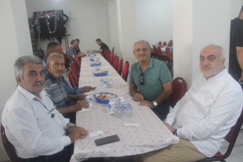 Son yolculuğuna beş tekbirle uğurlandı