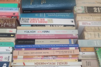 Sahaf Orçun’da Teksas da var takas da 