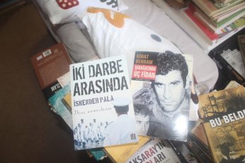 Sahaf Orçun’da Teksas da var takas da 