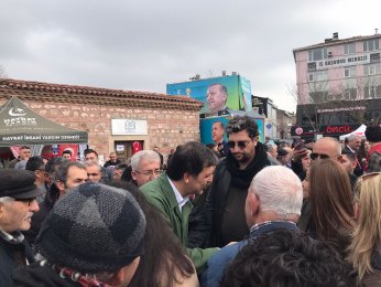 Umutsuz değiliz. Sahipsiz değilsiniz