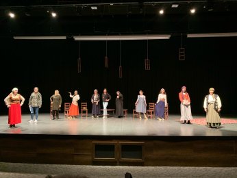 Küçük Köy’ün Büyük Kadınları  6 Mart’ta 