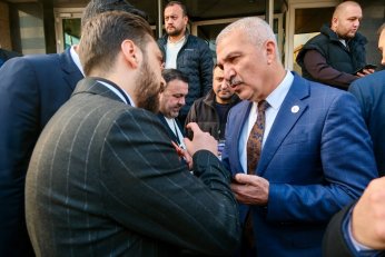 Aslantaş’ın SYM’si için  Altuntaş program iptal etti