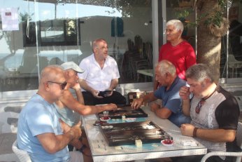 Dönmez şampiyonluğa açık ara koşuyor