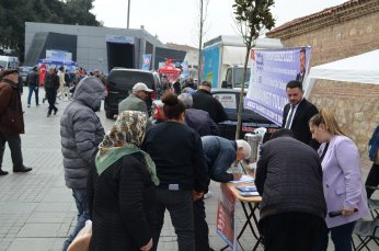 İlk günden 100’lerce imza topladı