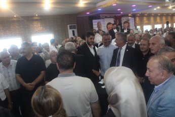  Çiler muhalifleri  Aslantaş’ın açılışında