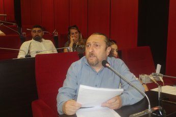 İktidar altı saatte inat  edip karara bağladı