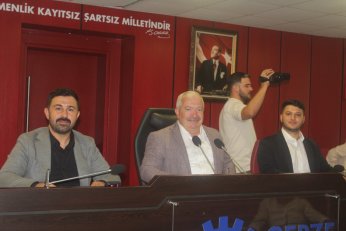 İktidar altı saatte inat  edip karara bağladı