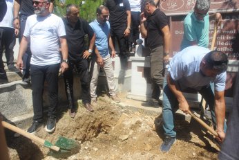 Halka son eğitimini definle verdi 