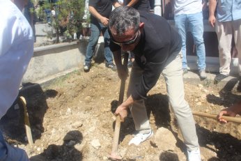 Halka son eğitimini definle verdi 