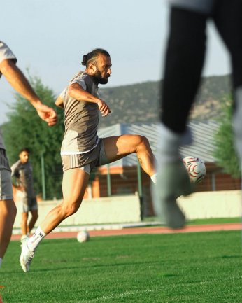 Bu sefer yenelim. Gülelim eğlenelim