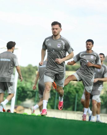 Bu sefer yenelim. Gülelim eğlenelim
