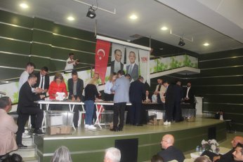 Yeni Parti Gebze’de üye yeni başkan tercih etti