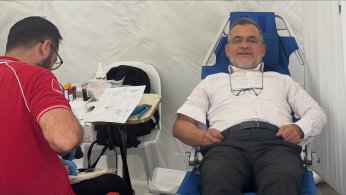 YRP kan bağışına kan bağışlayarak davet etti