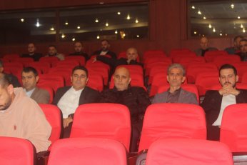 Kuran’a el basarım ki o  meclis üyesini biliyorsunuz