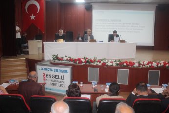 Kuran’a el basarım ki o  meclis üyesini biliyorsunuz