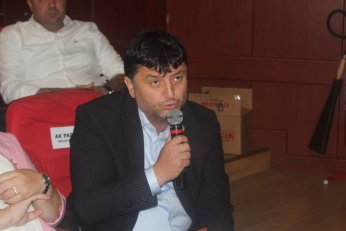 Kuran’a el basarım ki o  meclis üyesini biliyorsunuz