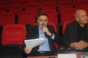 Kuran’a el basarım ki o  meclis üyesini biliyorsunuz