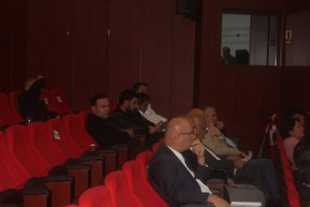 Kuran’a el basarım ki o  meclis üyesini biliyorsunuz
