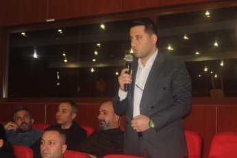 Kuran’a el basarım ki o  meclis üyesini biliyorsunuz