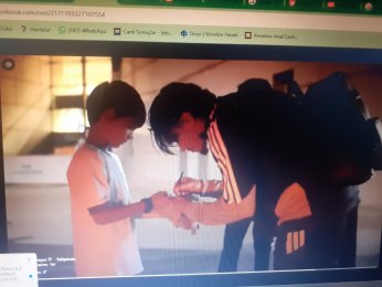 Ağam da şimdi gelir. Paşam da üç puan getirir