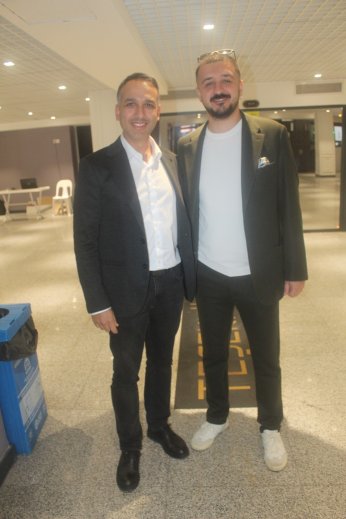 Küsen bana küssün. Partiye küsmesin