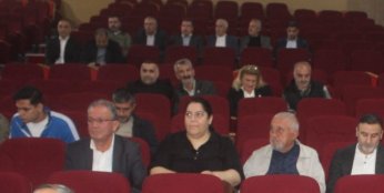 Çocuklar parkları hor  kullanıyor. Siyasiler uyarsın