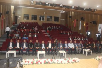 Çocuklar parkları hor  kullanıyor. Siyasiler uyarsın